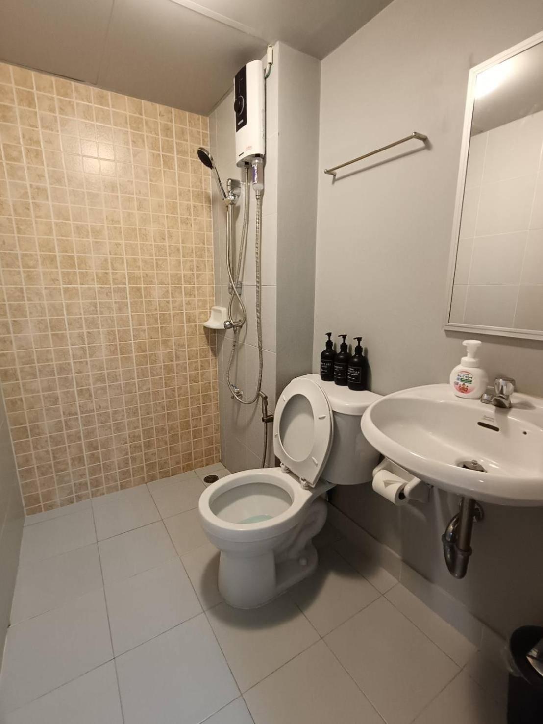 Baan Kidtang Apartment Rangsit Ngoại thất bức ảnh